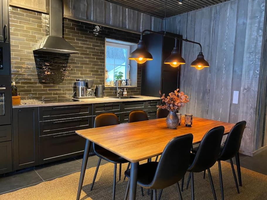 Modern Stuga Med Ski Lodge Kaensla Järvsö Eksteriør bilde